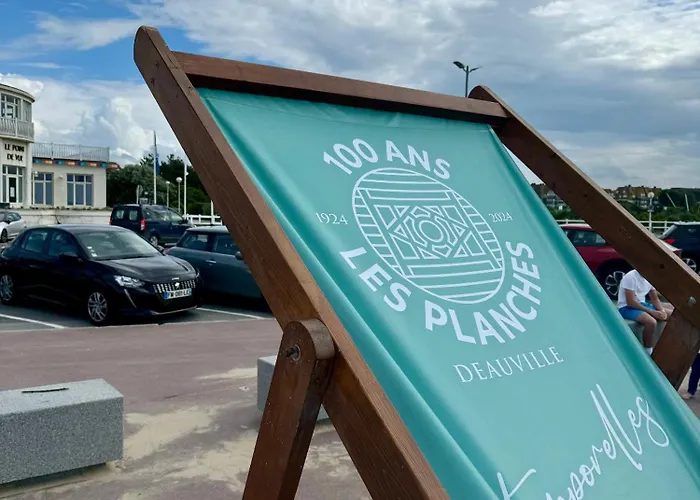 - Triangle D'or - 75m2 - 7 Personnes - Parking - Lits Faits Deauville