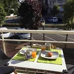 Centre - Triangle D'or - 75m2 - Parking - Lits Faits - 6 Personnes * Deauville