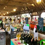 Centre - Triangle D'or - 75m2 - Parking - Lits Faits - 6 Personnes Deauville