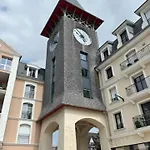 Apartment Centre - Triangle D'or - 75m2 - Parking - Lits Faits - 6 Personnes Deauville