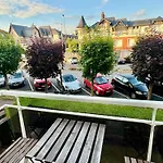 Apartment Centre - Triangle D'or - 75m2 - Parking - Lits Faits - 6 Personnes Deauville