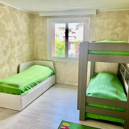 Appartement Centre - Triangle D'or - 75m2 - Parking - Lits Faits - 6 Personnes