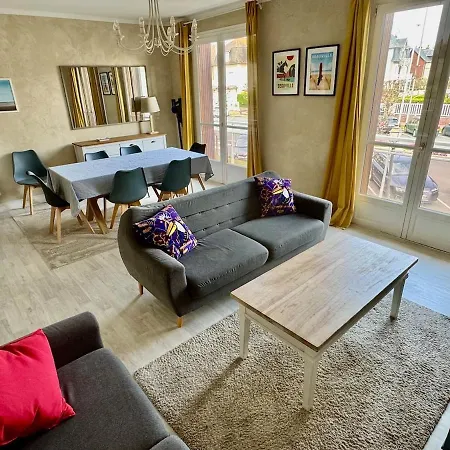 Appartement Centre - Triangle D'or - 75m2 - Parking - Lits Faits - 6 Personnes