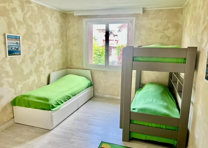 Apartment - Triangle D'or - 75m2 - 7 Personnes - Parking - Lits Faits