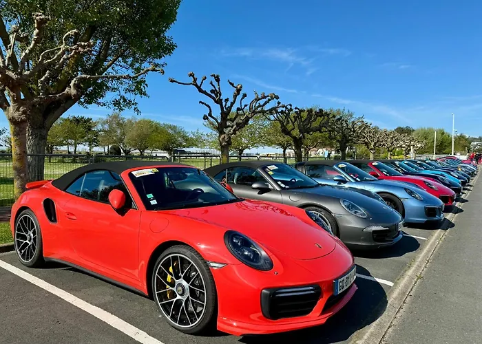 - Triangle D'or - 75m2 - 7 Personnes - Parking - Lits Faits Apartment *